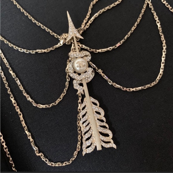 CHANEL Crystal Pearl Multi Strand Chain CC Arrow Necklace Gold - Picture 10 of 16